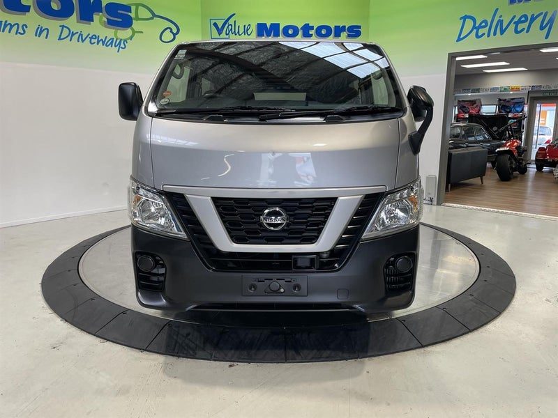 2017 Nissan NV350 STYLED UP WORK VAN!!, photo 2
