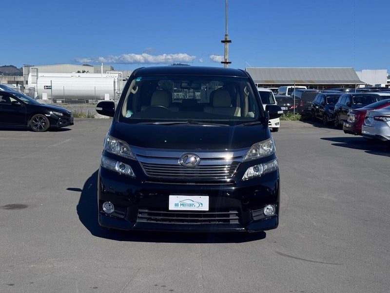 2014 Toyota Vellfire 8 Seater, photo 2
