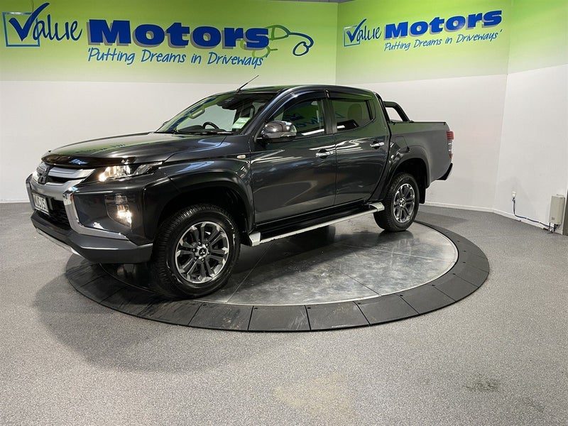 2020 Mitsubishi Triton GLXR, photo 3