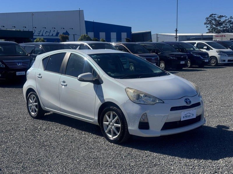 2012 Toyota Aqua S Model Push button start!!, photo 3