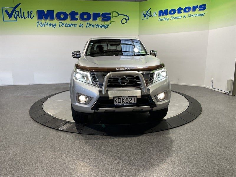 2016 Nissan Navara ST, photo 2