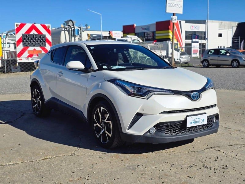 2017 Toyota C-HR G, photo 3