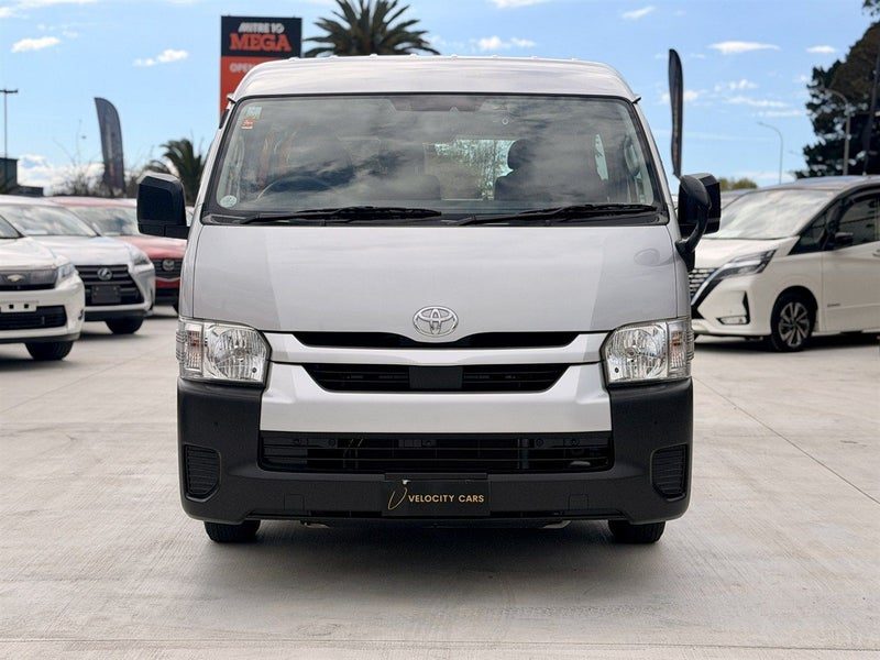 2021 Toyota Hiace WAGON 4D DX 10 Seater, photo 2