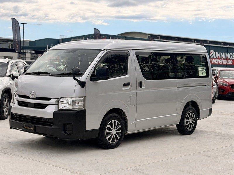 2021 Toyota Hiace WAGON 4D DX 10 Seater, photo 3