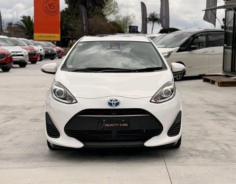2019 Toyota Aqua G, photo 2
