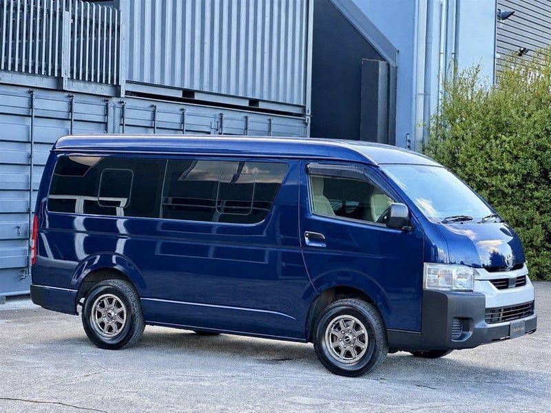 2021 Toyota Hiace 4WD DX 10 Seater