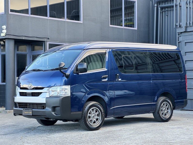 2021 Toyota Hiace 4WD DX 10 Seater, photo 3