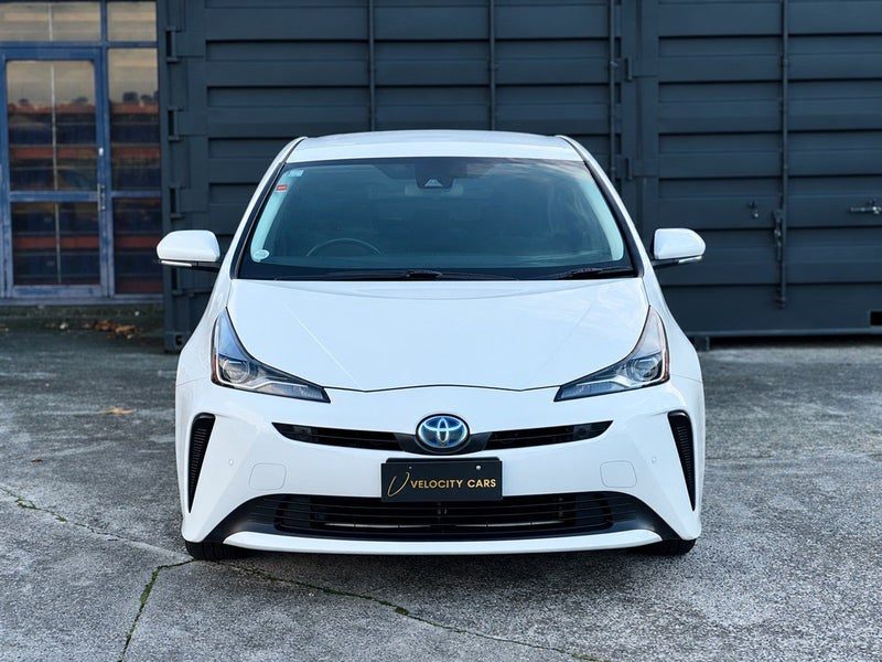 2021 Toyota Prius S, photo 2