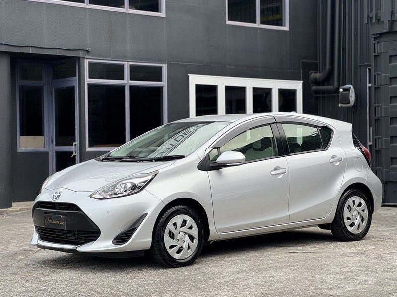 2021 Toyota Aqua S, photo 3