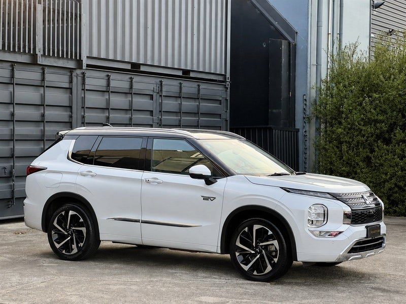 2022 Mitsubishi Outlander 7 Seater