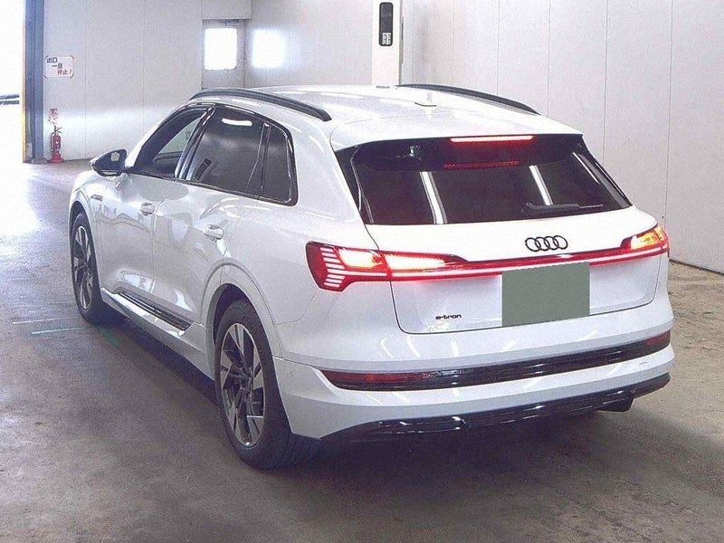 2022 Audi Q8 E-Tron 55 Quattro S Line, photo 2