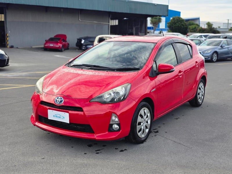 2013 Toyota Aqua G