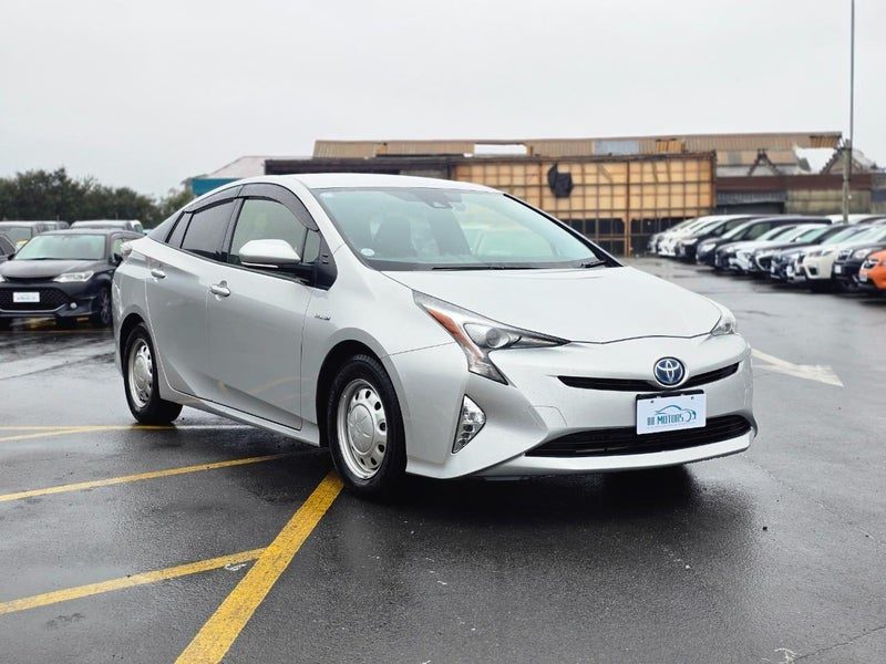 2017 Toyota Prius G, photo 3