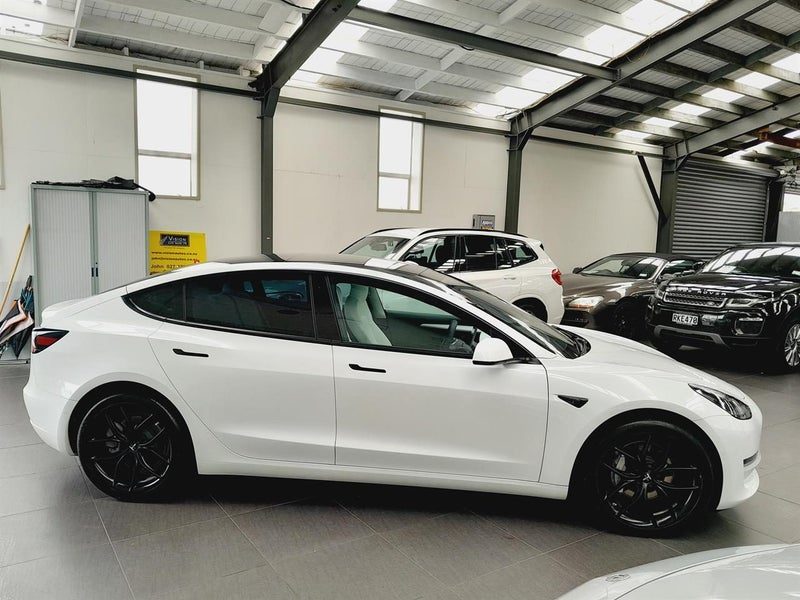 2022 Tesla Model 3 Long Range Dual Motor AWD, photo 3