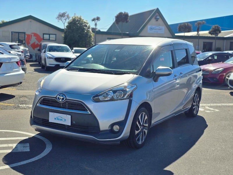 2015 Toyota Sienta G, main photo