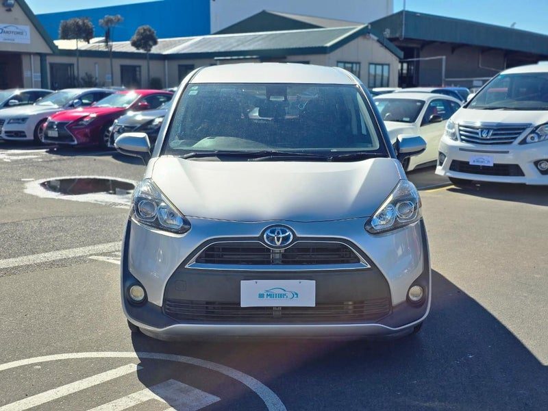 2015 Toyota Sienta G, photo 2
