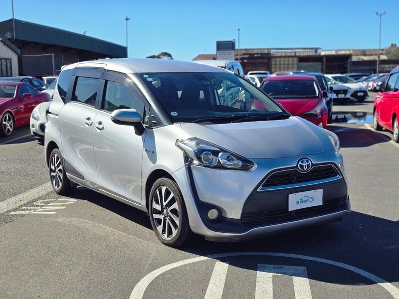 2015 Toyota Sienta G, photo 3