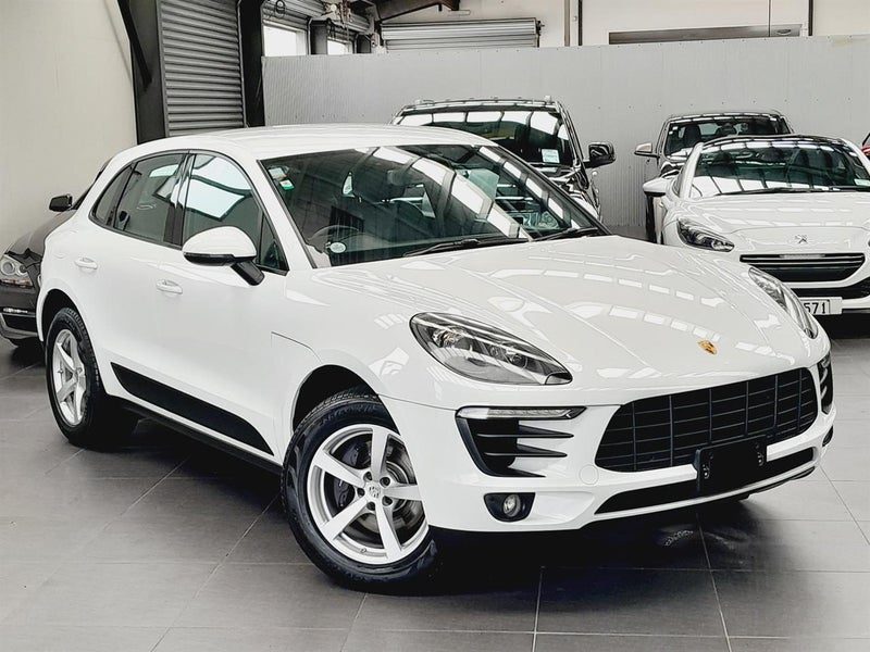 2017 Porsche Macan 2.0P TurboCharged 4WD