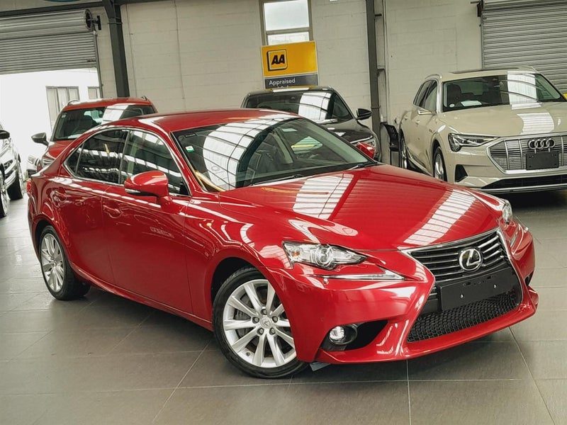 2016 Lexus IS 200t LIMITED 2.0P/8AT/TURBO