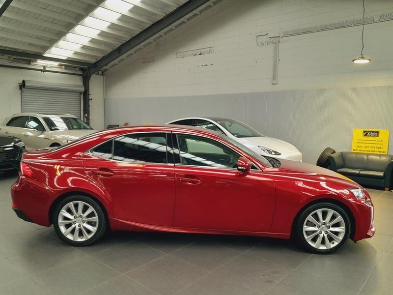 2016 Lexus IS 200t LIMITED 2.0P/8AT/TURBO, photo 3