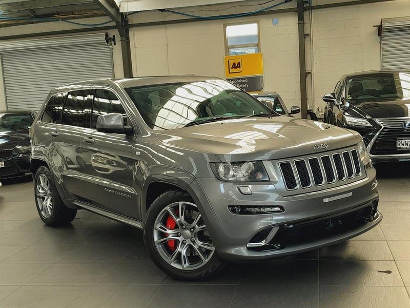 2013 Jeep Grand Cherokee SRT, photo 2