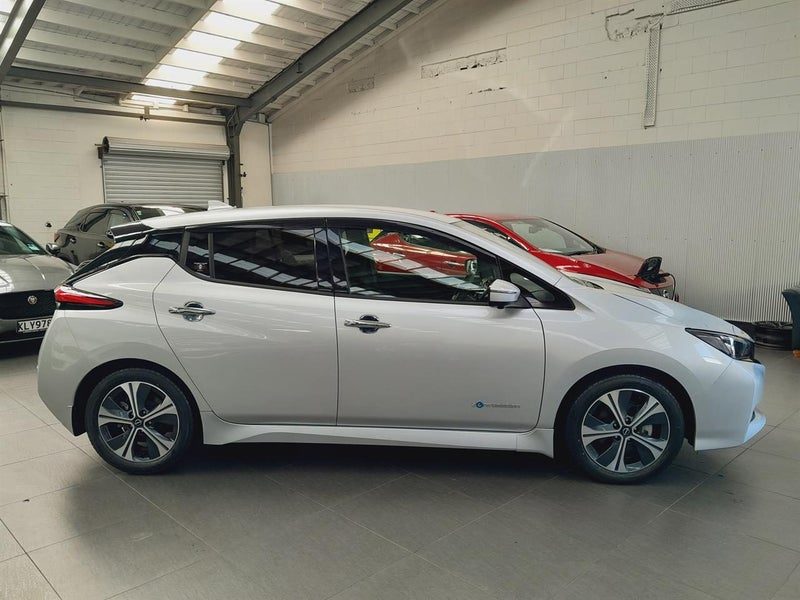 2022 Nissan Leaf 40Kw X V Selection, photo 3