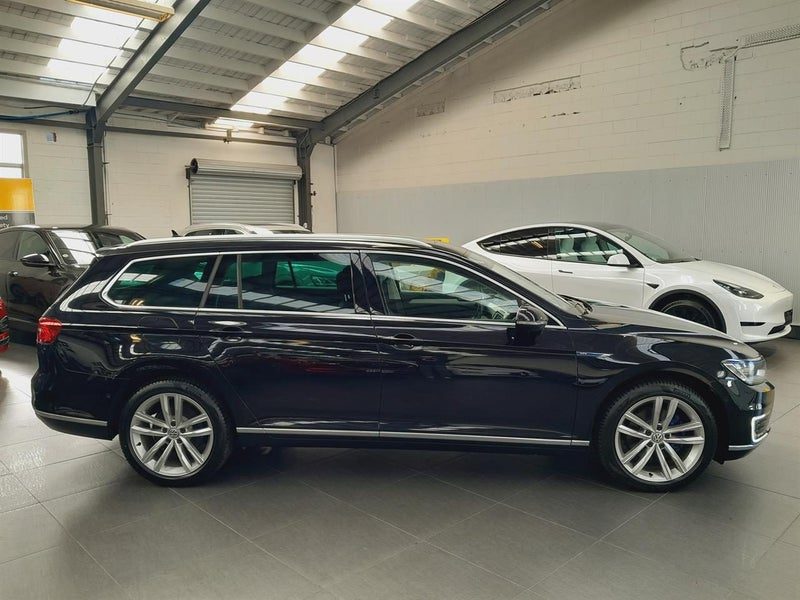 2016 Volkswagen Passat GTE Advance Plug-in Hybrid, photo 3