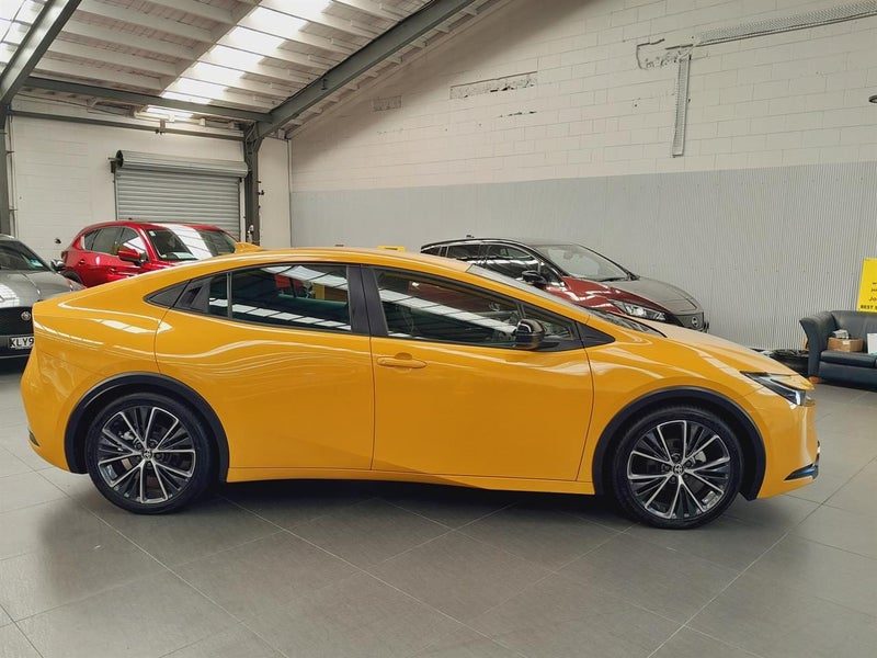2023 Toyota Prius G Spec Hev Hybrid/New Shape, photo 3