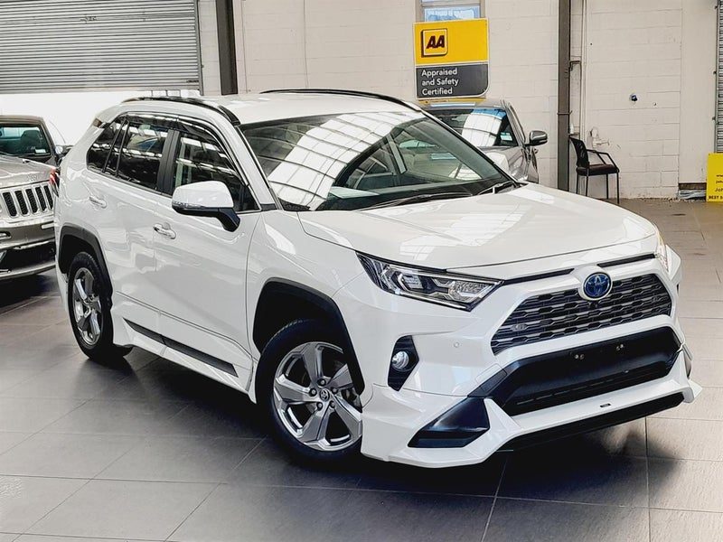 2020 Toyota RAV4 Limited, photo 2