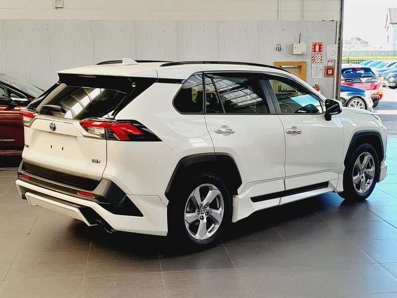 2020 Toyota RAV4 Limited, photo 3