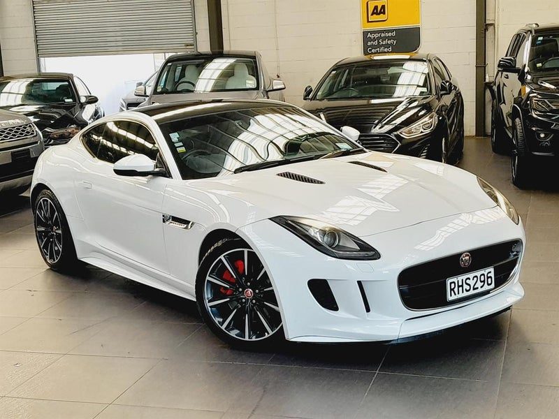 2016 Jaguar F-Type 3.0L Supercharged Coupe, photo 2
