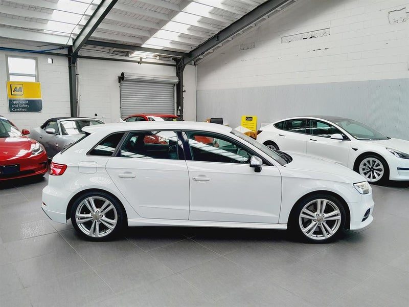 2017 Audi S3 Sportback 2.0, photo 3