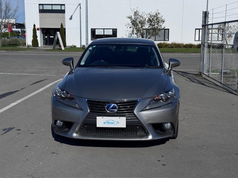 2014 Lexus IS 300h 2.5L Hybrid Titanium Grey, photo 2