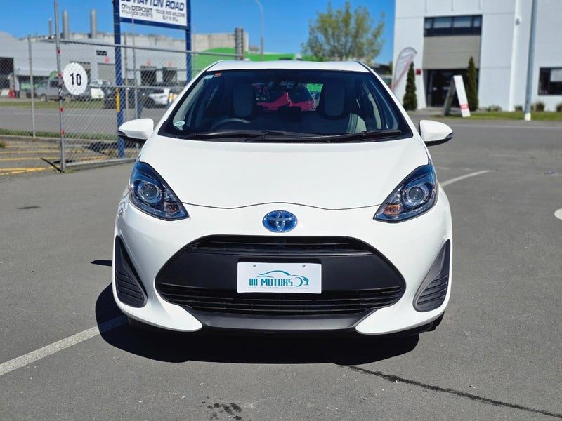 2019 Toyota Aqua L Low KMS!!, photo 2