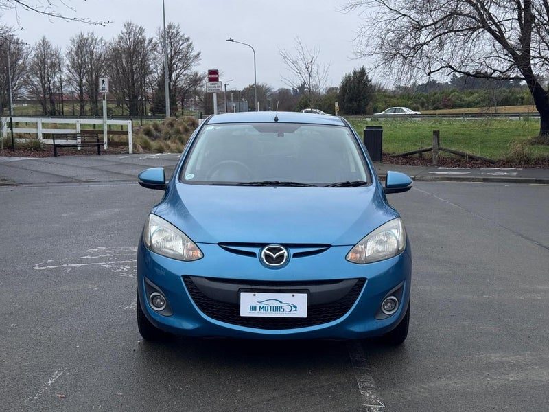 2012 Mazda Demio 13- SKYACTIVE, photo 2