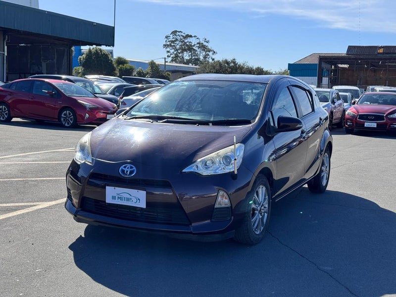2014 Toyota Aqua S heated car seats, main photo