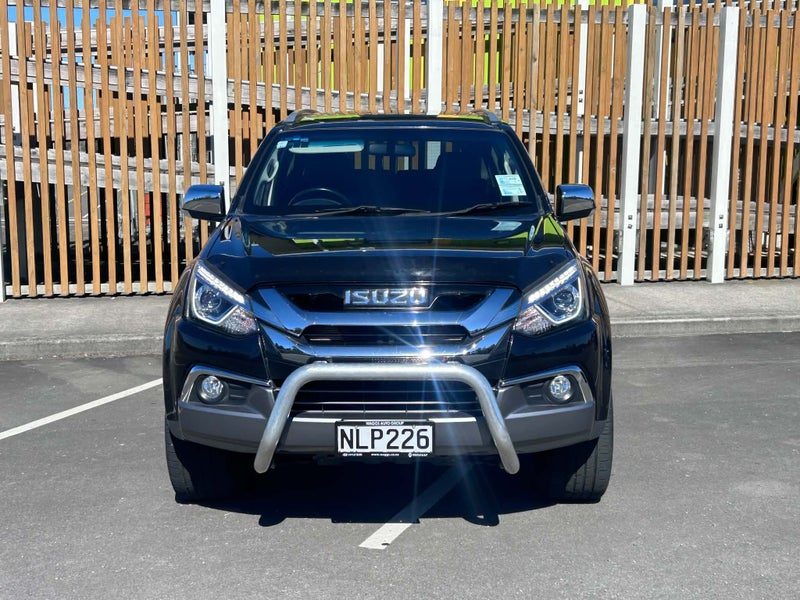 2021 Isuzu MU-X SUV 6spd 3.0L Diesel UIOR909, photo 2