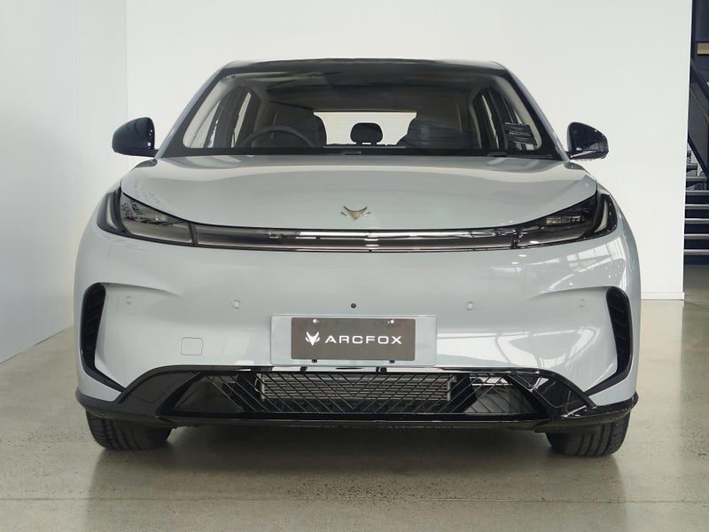2026 Arcfox T1 Premium, photo 3