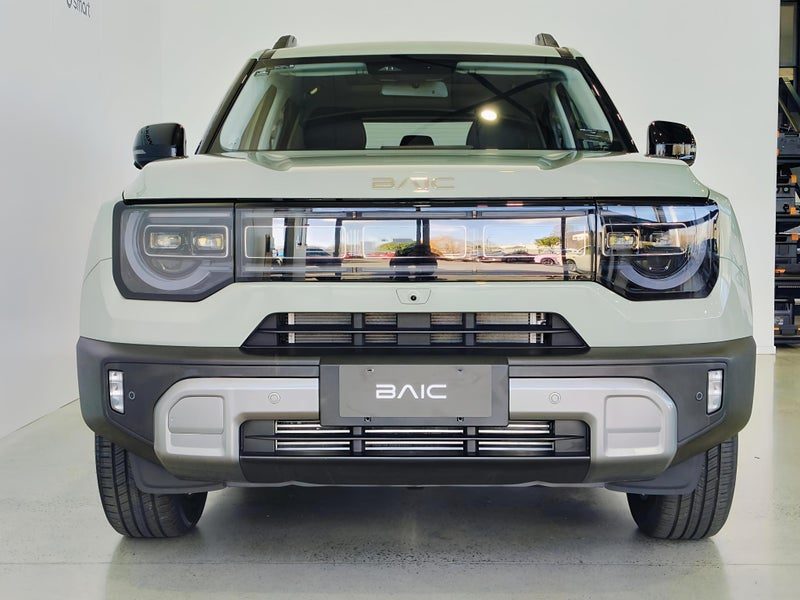 2026 BAIC B30 PREMIUM ADVENTURE HEV AWD, photo 3