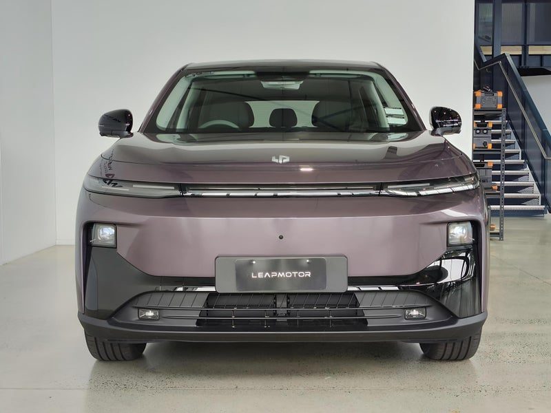 2026 Leapmotor B10 DESIGN 67KWH/EV/AT, photo 3