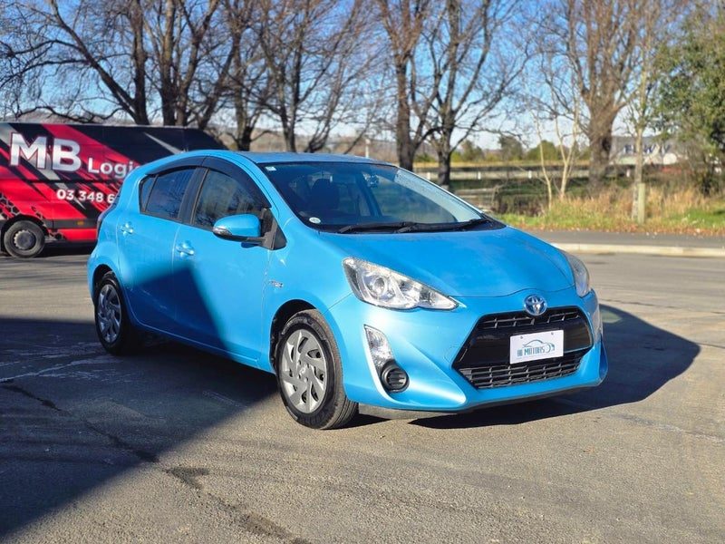 2015 Toyota Aqua G, photo 3