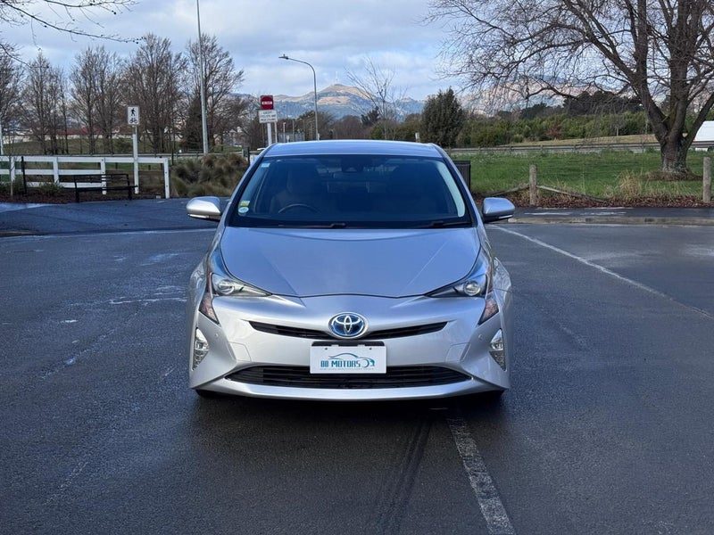 2016 Toyota Prius S, photo 2