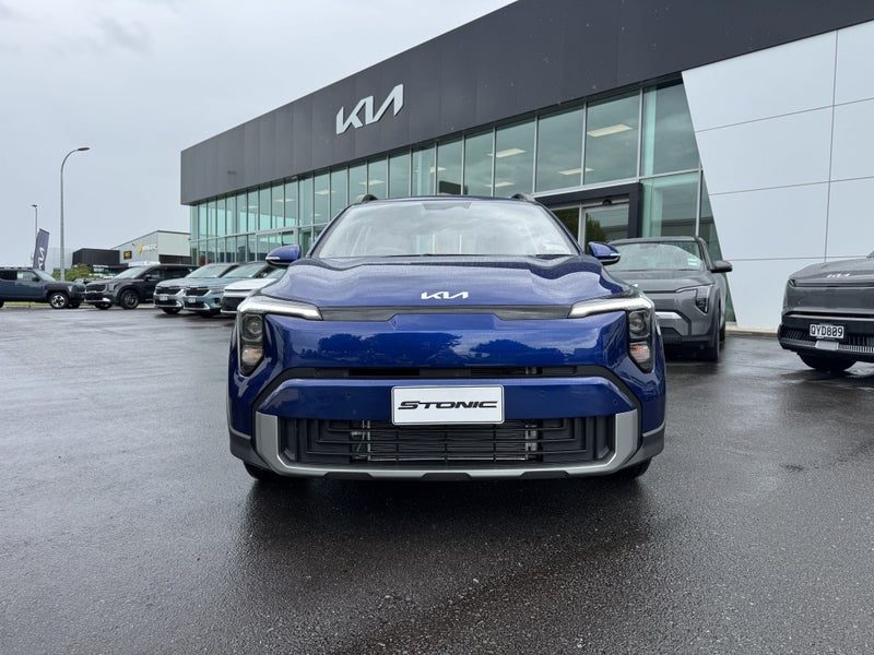 2026 Kia Stonic LX, photo 2