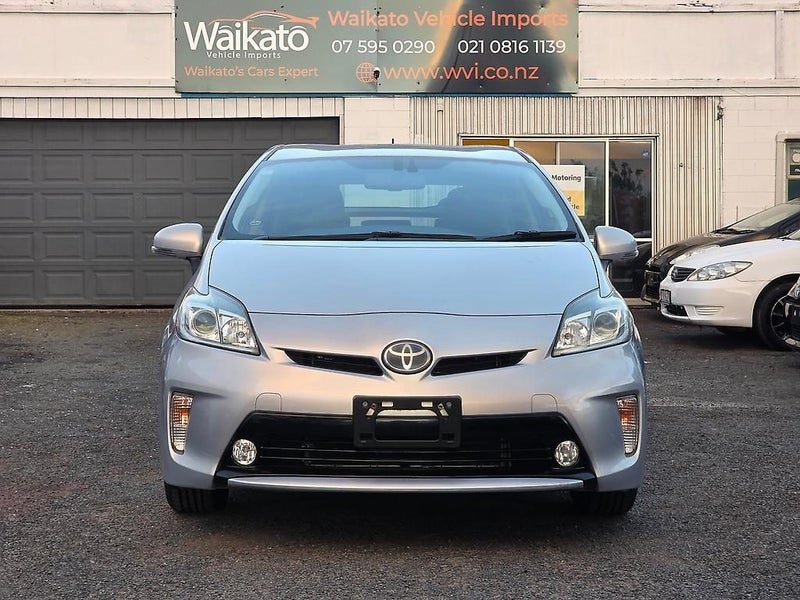 2015 Toyota Prius G, photo 2