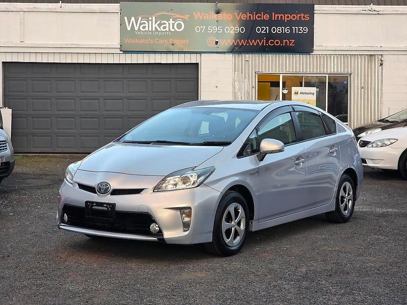 2015 Toyota Prius G, photo 3