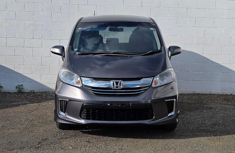 2016 Honda Freed Hybrid, photo 3