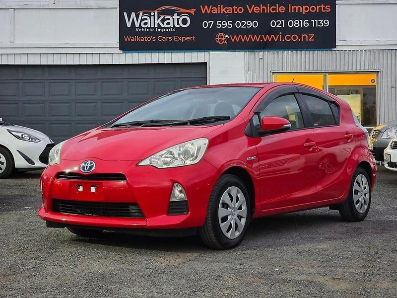 2014 Toyota Aqua S Push Start, photo 3
