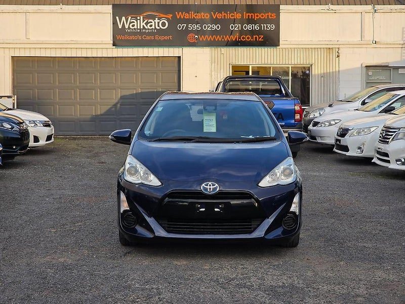 2017 Toyota Aqua S Style Black Push Start, photo 2