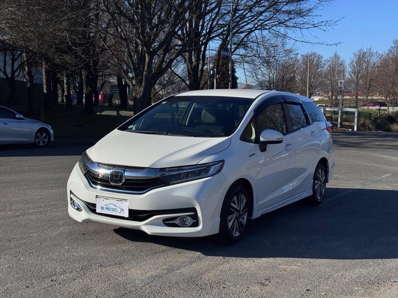 2018 Honda Fit Shuttle Hybrid Smart Selection