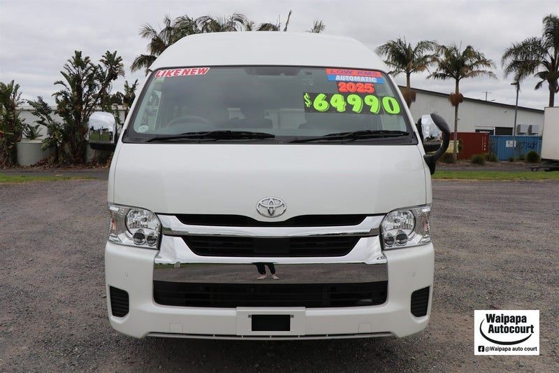 2025 Toyota Hiace GRAND CABIN, photo 2